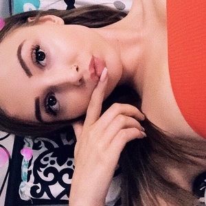 Meet your Posher, Belle